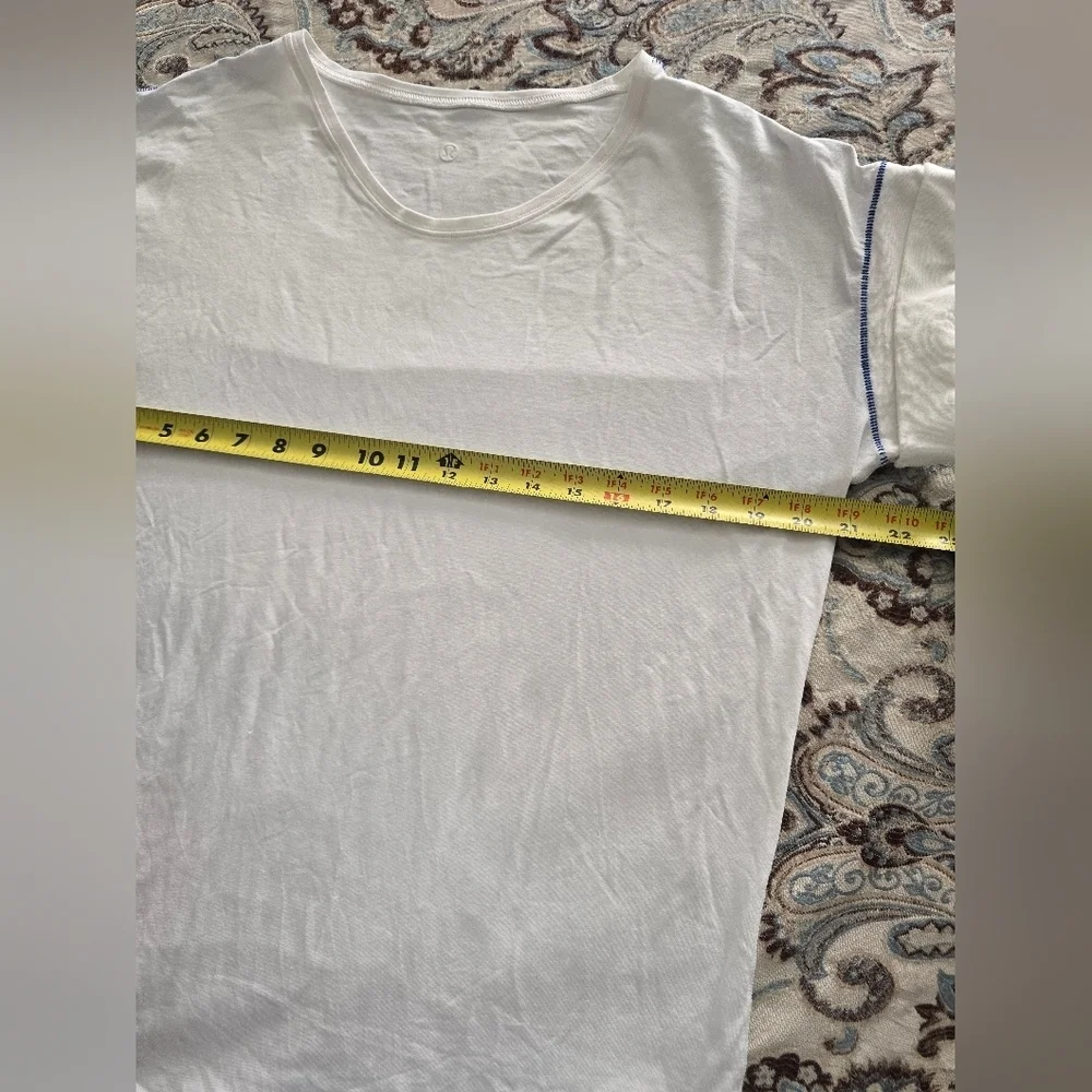 Lululemon White Cuffed Sleeve Relaxed Tee No Size